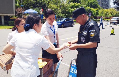 1705271650353478991.jpg 1705271650353478991.jpg